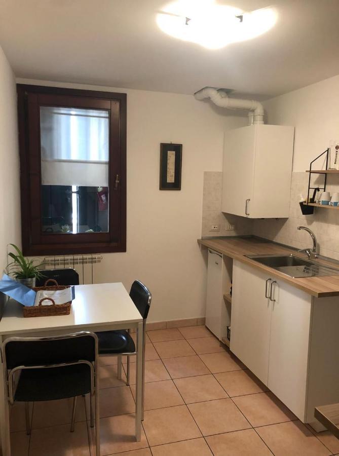 Casa Vacanze Giorgetta 2-3 Piano Chioggia Luaran gambar